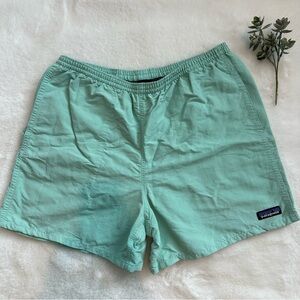Patagonia | EUC - Baggies 5” Shorts - Size M - Aqua